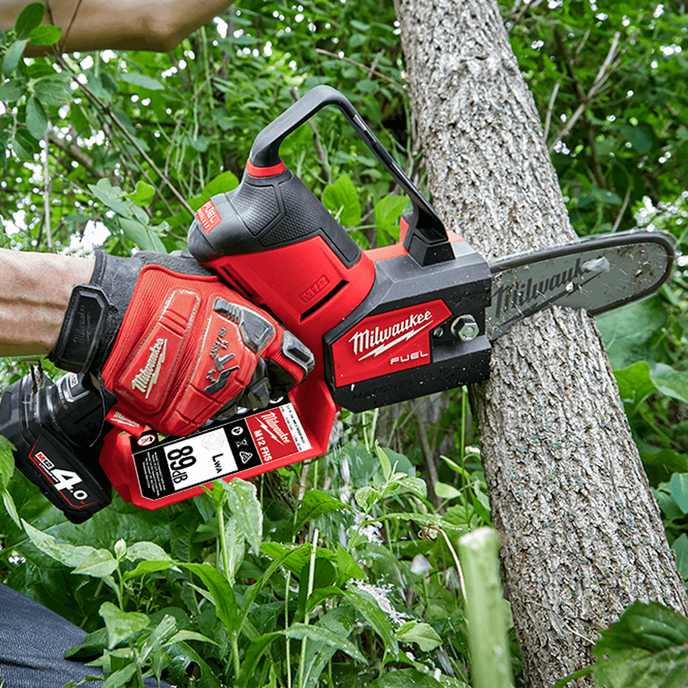 chainsaw milwaukee m12
