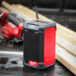 M12™ Radio + Charger with DAB+