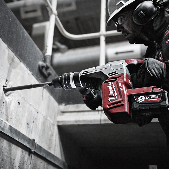 M18 FUEL™ 40MM SDS Max Rotary Hammer Kit