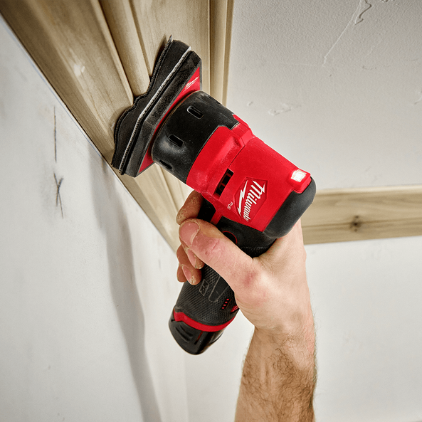 Sanding Tight Spaces with Oscillating Sanding Tool 