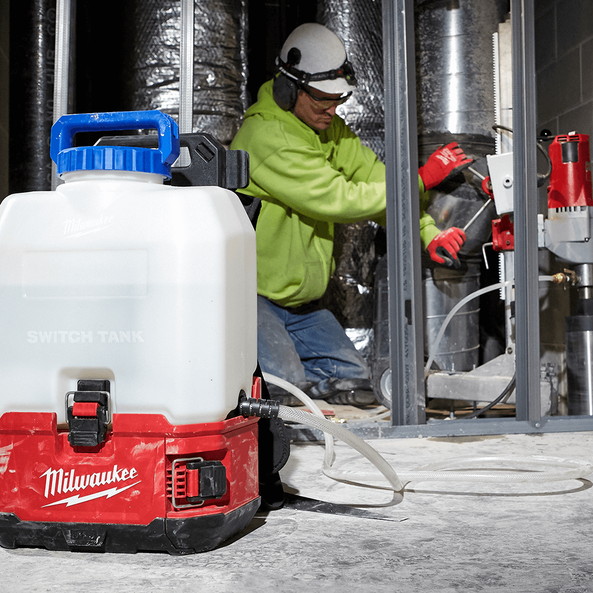 SWITCH TANK™ 15L Backpack Water Supply w/ Powered Base