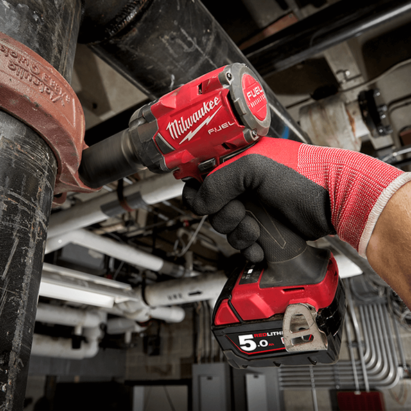 Milwaukee M18 FUEL™ 1/2 Compact Impact Wrench with Friction Ring