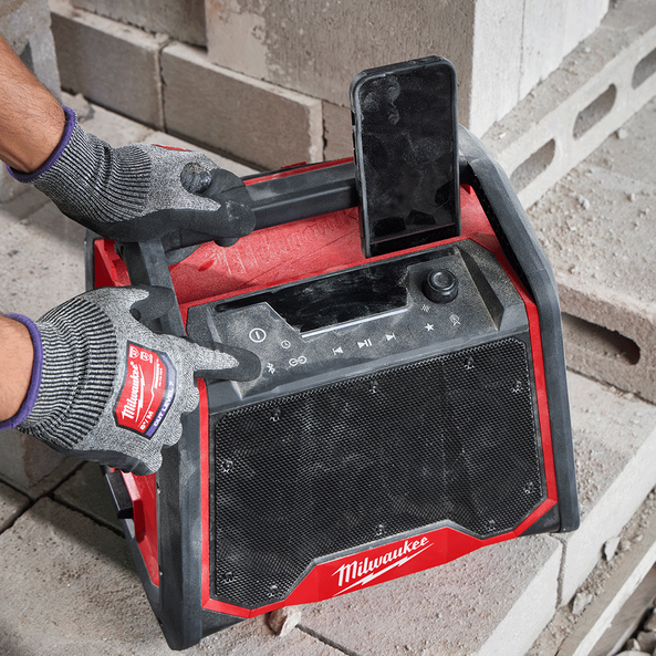 M18&trade; PACKOUT&trade; Compact Radio + Charger DAB+, , hi-res