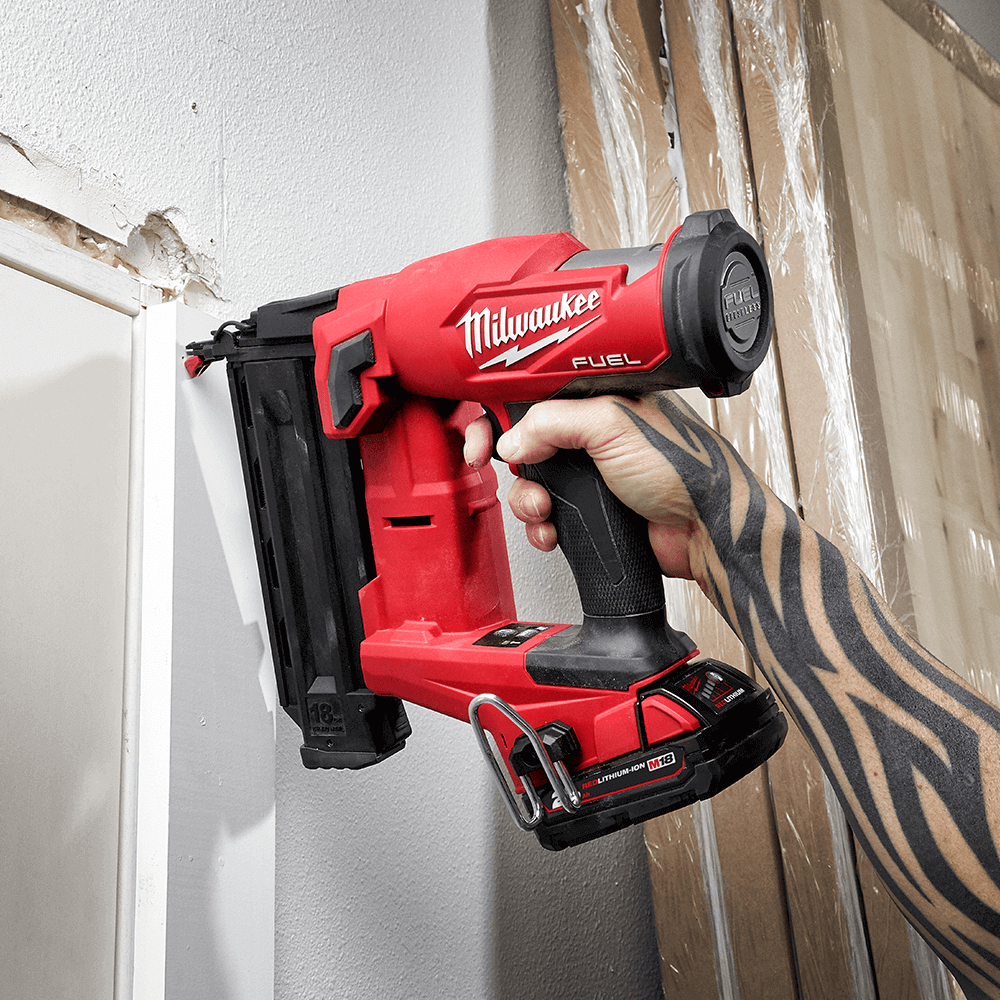 Milwaukee M18 FUEL™ 18 Gauge Brad 