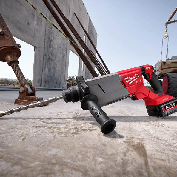 M18 FUEL™ 32mm SDS Plus D-Handle Rotary Hammer with ONE-KEY™ (Tool Only), , hi-res