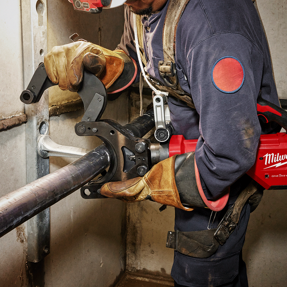 M18™ FORCE LOGIC™ 125mm (5") Underground Cable Cutter w/ Wireless Remote (Tool Only), , hi-res