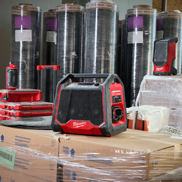 M18&trade; PACKOUT&trade; Compact Radio + Charger DAB+, , hi-res