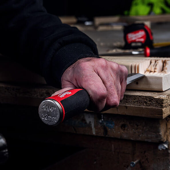 32mm Beveled Edge Chisel, , hi-res