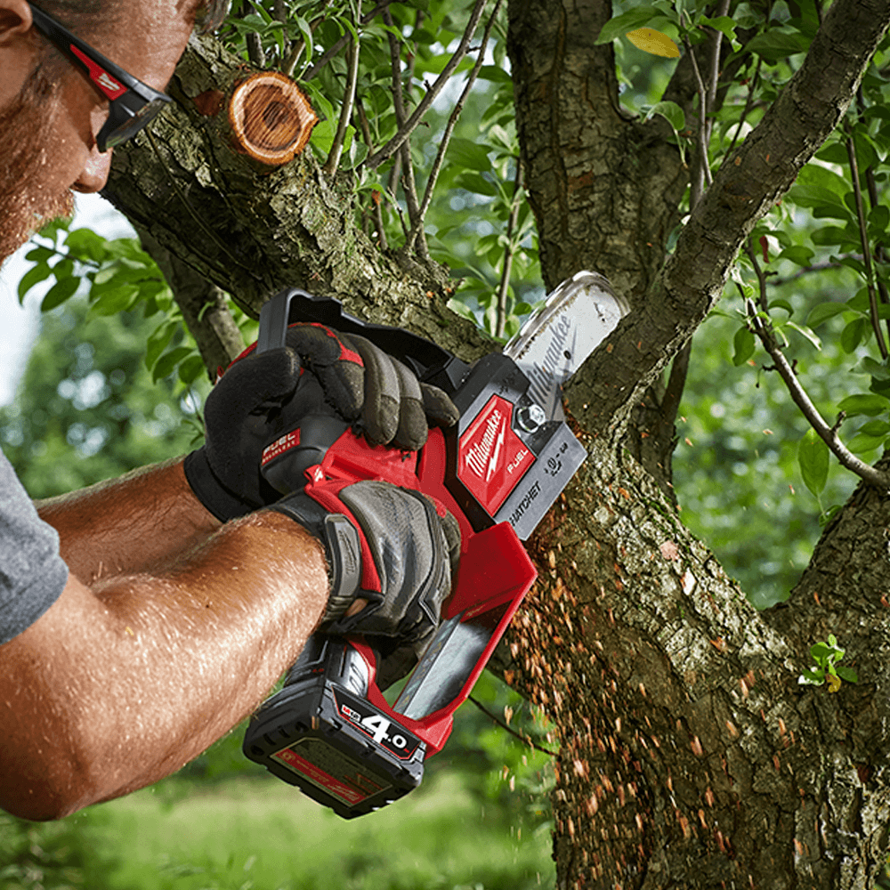 Milwaukee M12 FUEL™ HATCHET™ 6 