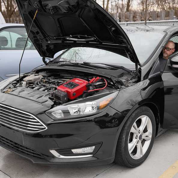 M18™ HOTSHOT Jump Starter 2,000 A, , hi-res